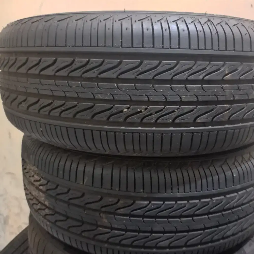 Ban mobil 205 60 15 accelera ring 15