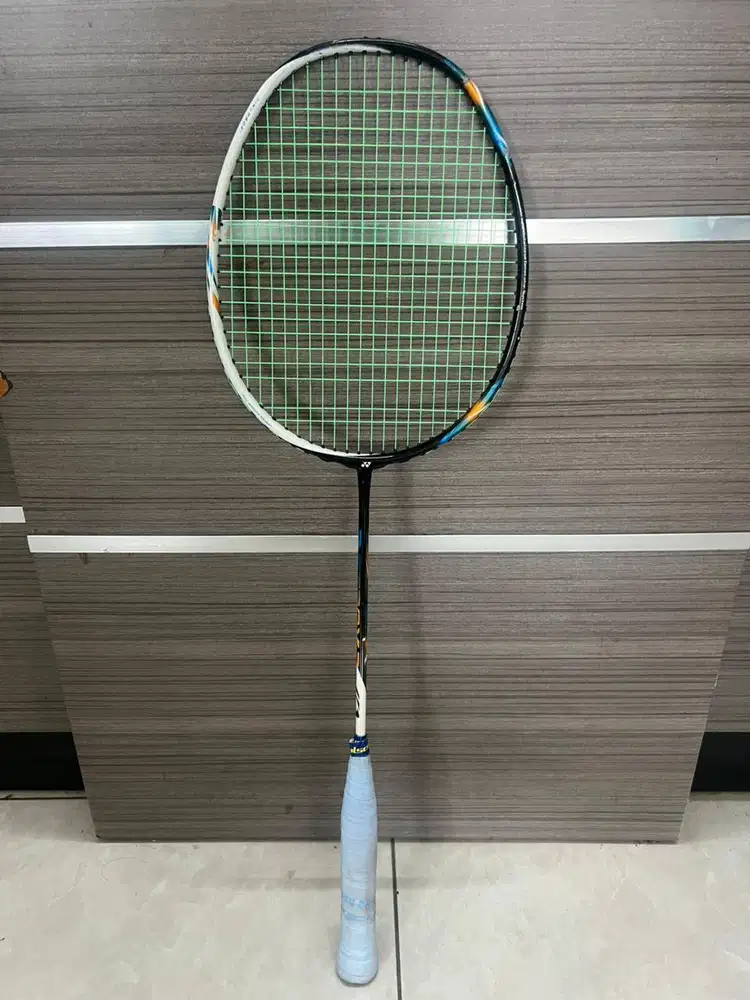 Raket Badminton Yonex Astrox 2 Nanomesh Neo Pemakaian Perempuan
