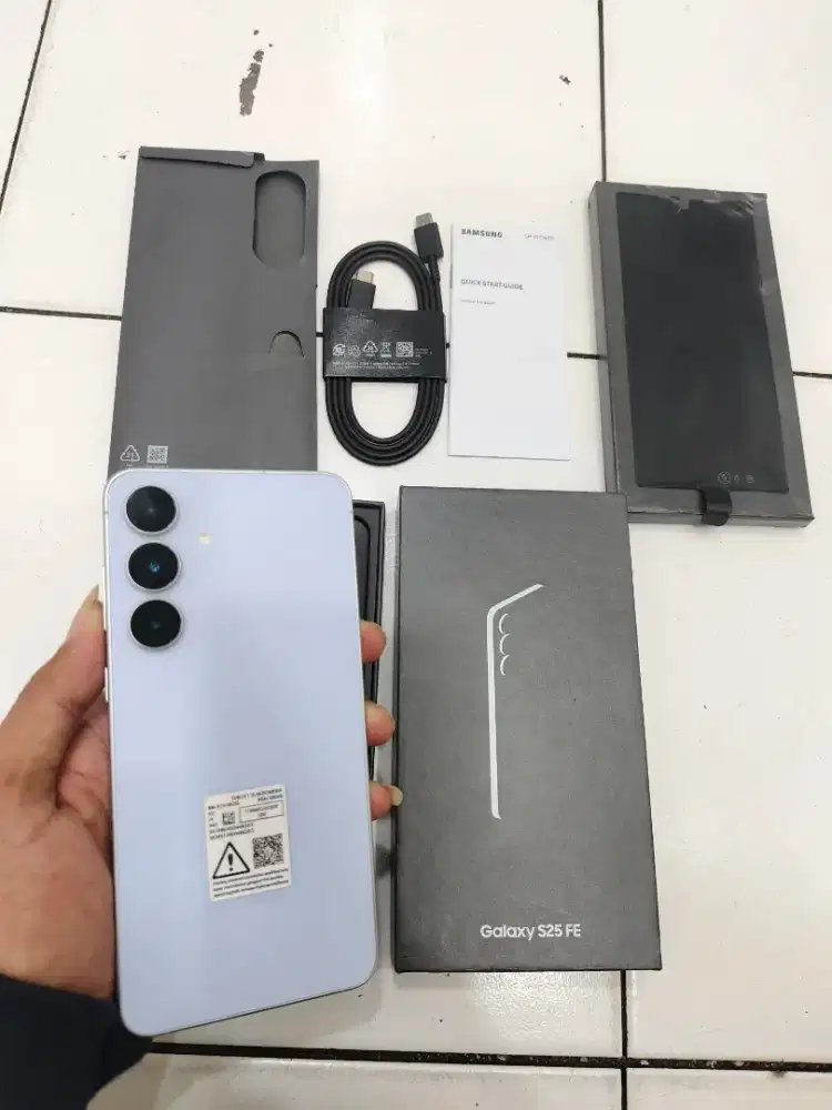 Samsung S25 FE 8/256 fullset garansi resmi SEIN
