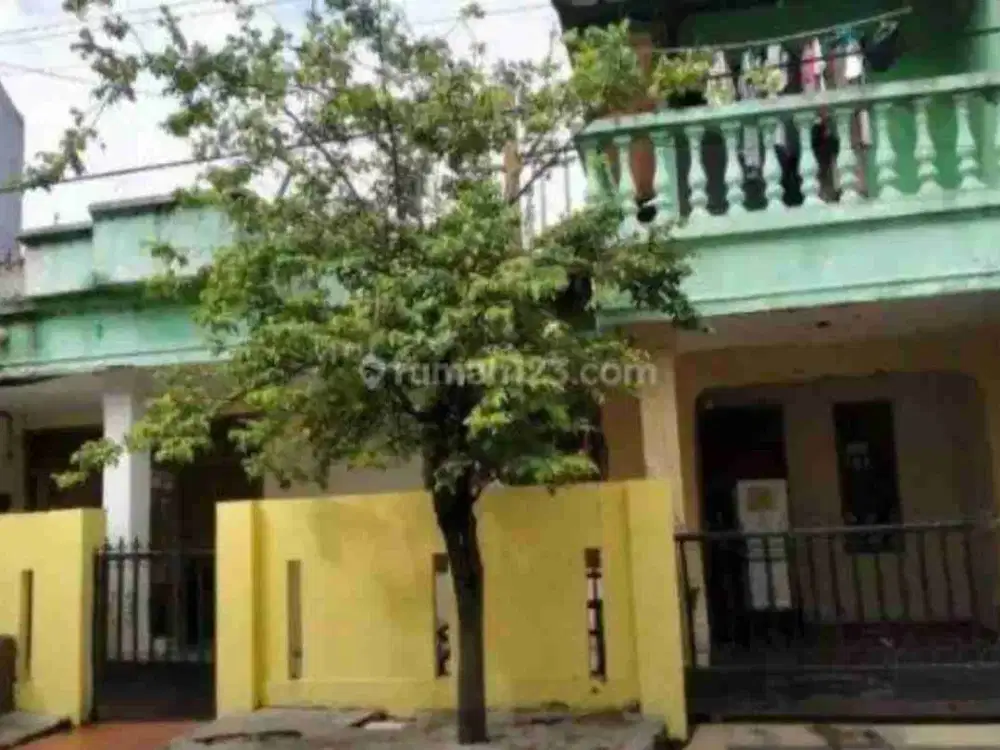 RUMAH BESAR DI KOMPLEK RAWAMANGUN