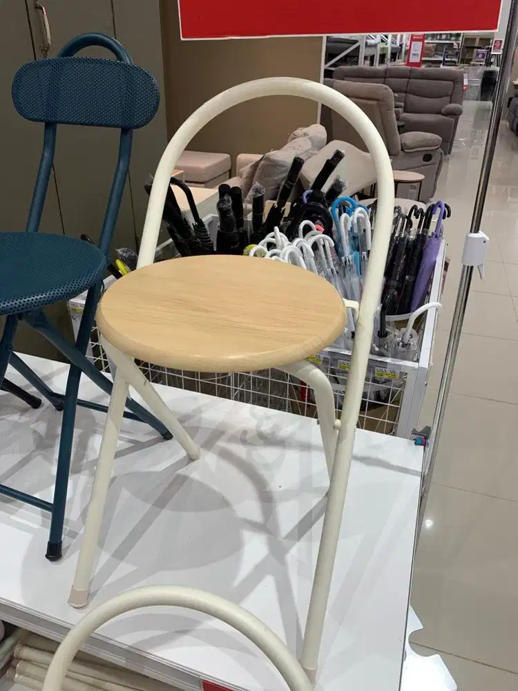 VERN FOLDING CHAIR WHITE