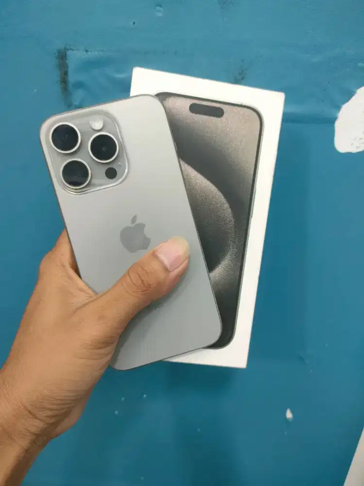 iPhone 15 pro 128 ibox