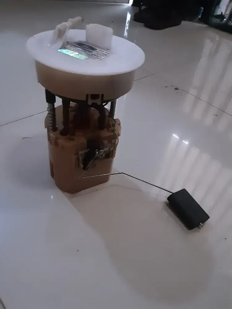 Fuel pump Ford Fiesta tangkot