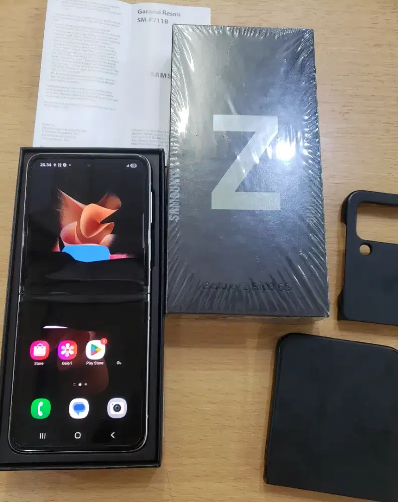 Samsung Galaxy Z Flip 3 5G RAM 8/256GB Dual Sim SEIN