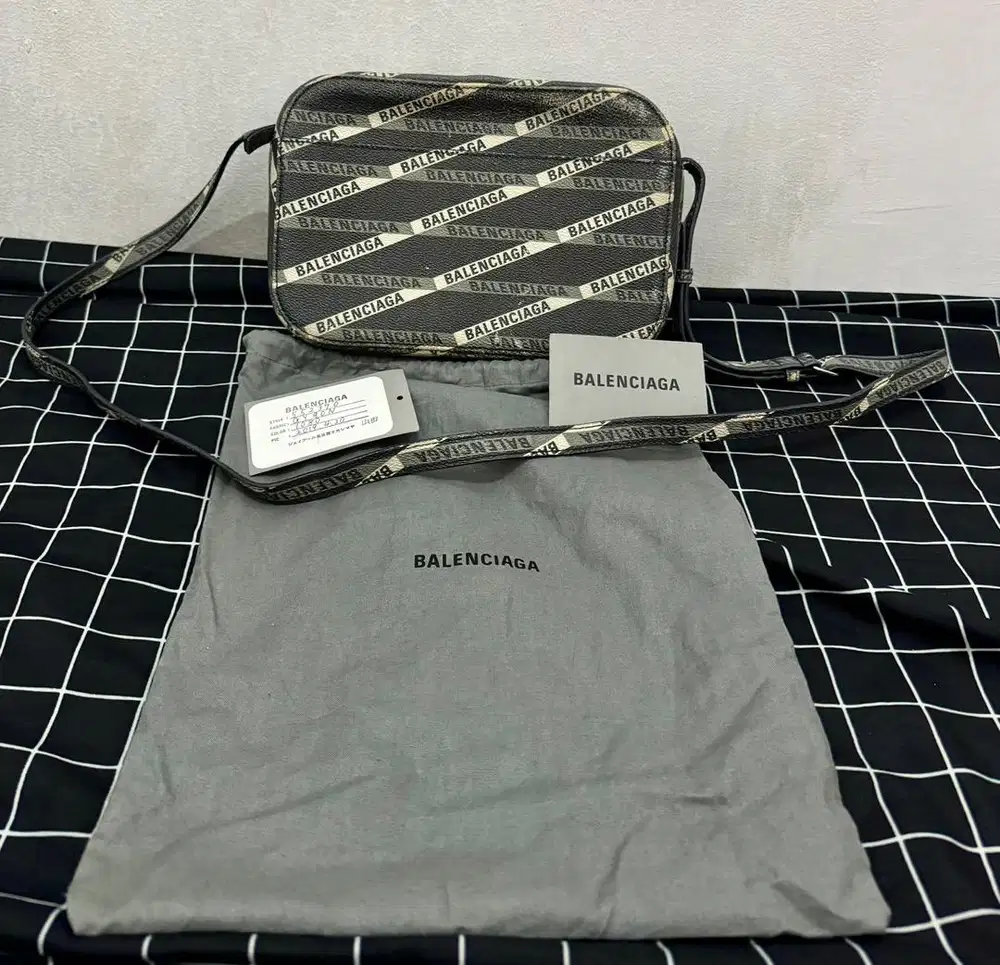 Balenciaga Logo Sling Bag Authentic Original 100%