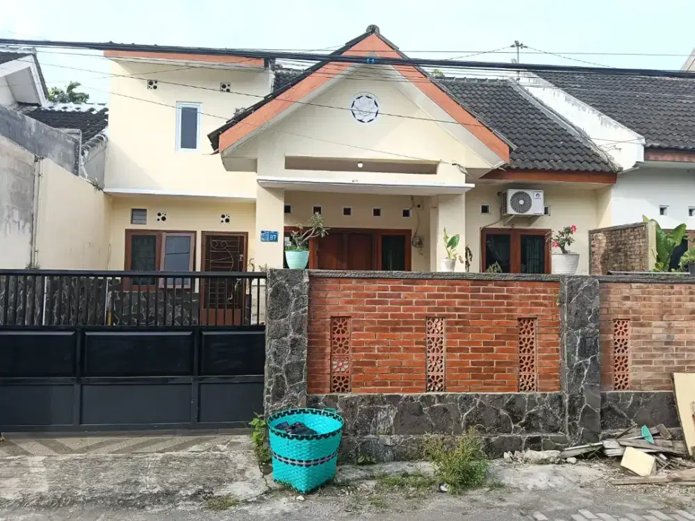 DIJUAL RUMAH 2 LANTAI – PURI MOJO ASRI, KALASAN