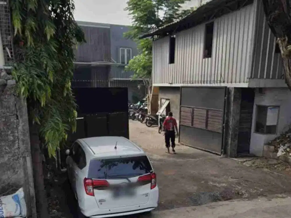 gudang dijual ada bangunan office akses kontener 40feet raden saleh ,karang tengah ,tangerang kota