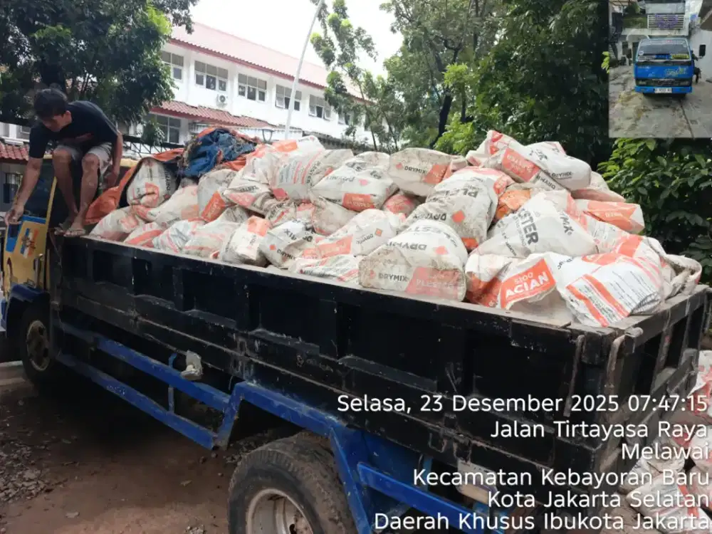 Jasa buang puing dan tanah