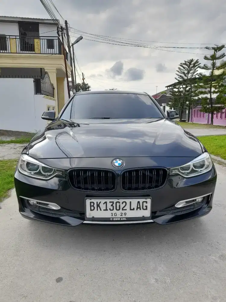 2014 BMW 320d F30 Diesel Solar Istimewa