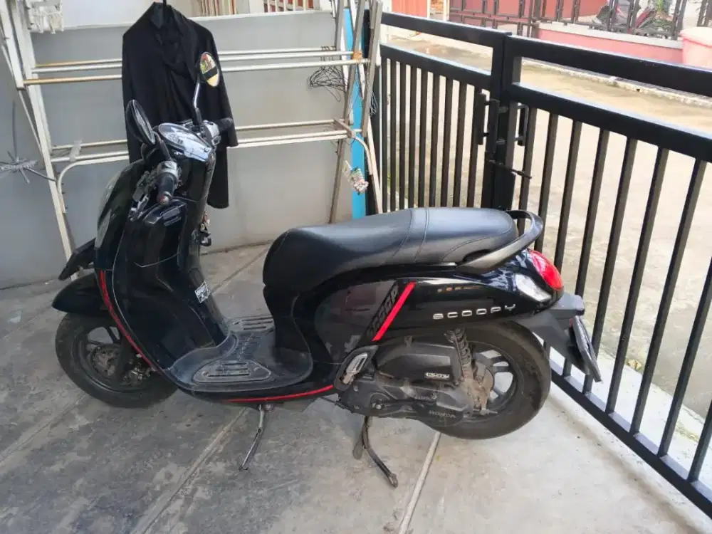 HONDA SCOOPY 2021 MATIC, KM RENDAH, TANGAN PERTAMA