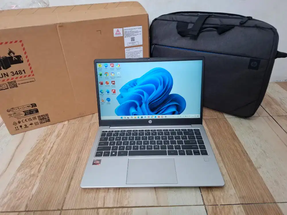 LAPTOP HP 245 14 G10 Notebook/AMD Ryzen 3 7320U/Ram 8 GB /SSD 256 GB