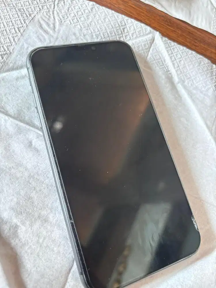 For Sale Iphone 11 Black 64gb inter