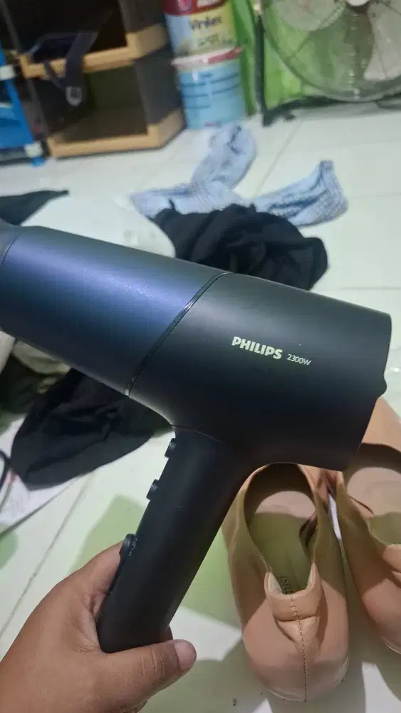 Hairdyer philips 2300 watt