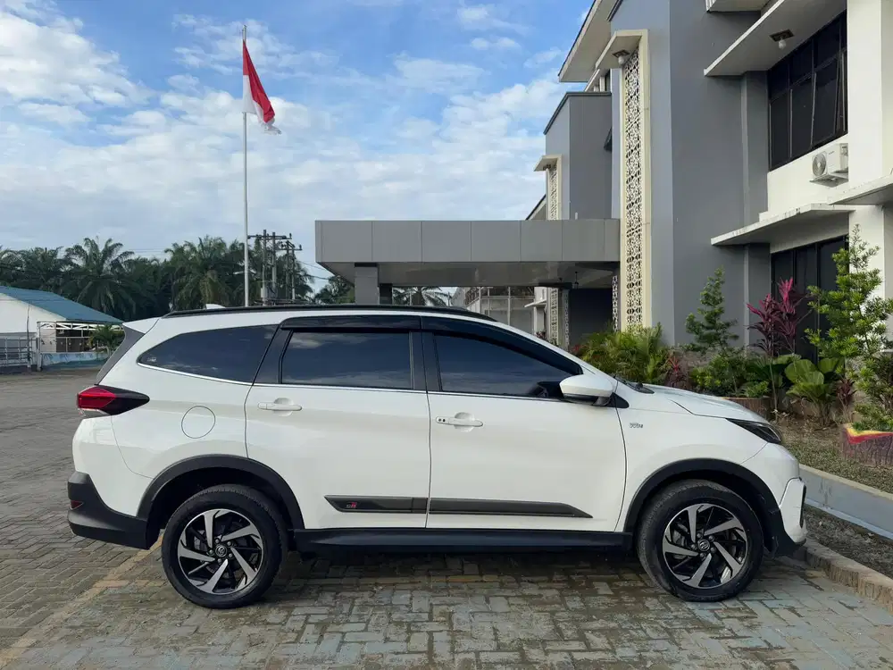 Toyota Rush 2023 Bensin