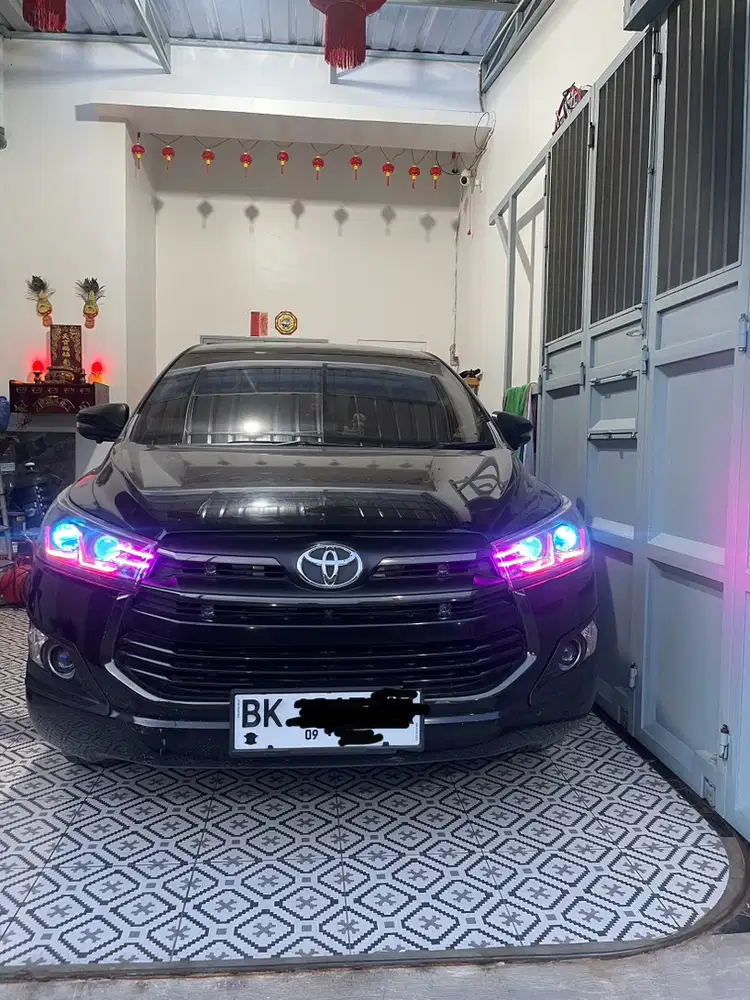 Innova Reborn V Diesel 2018 Matic