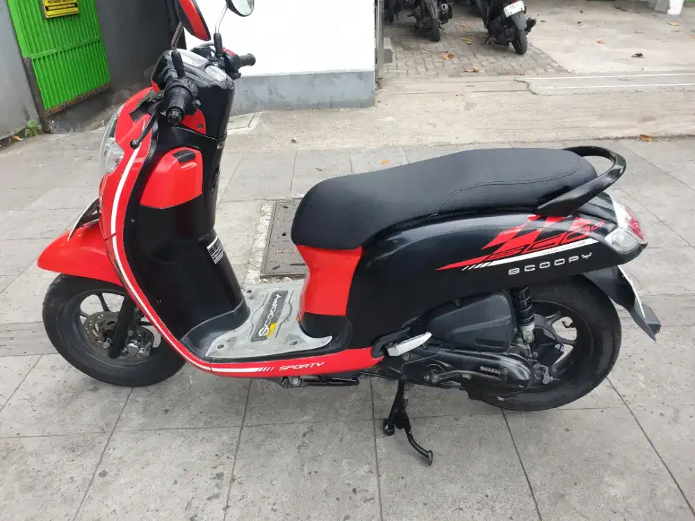 Scoopy Sporty  th 2018 mulus pool pjk  baru