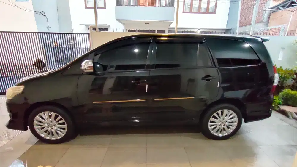 Toyota Kijang Innova 2013 Bensin