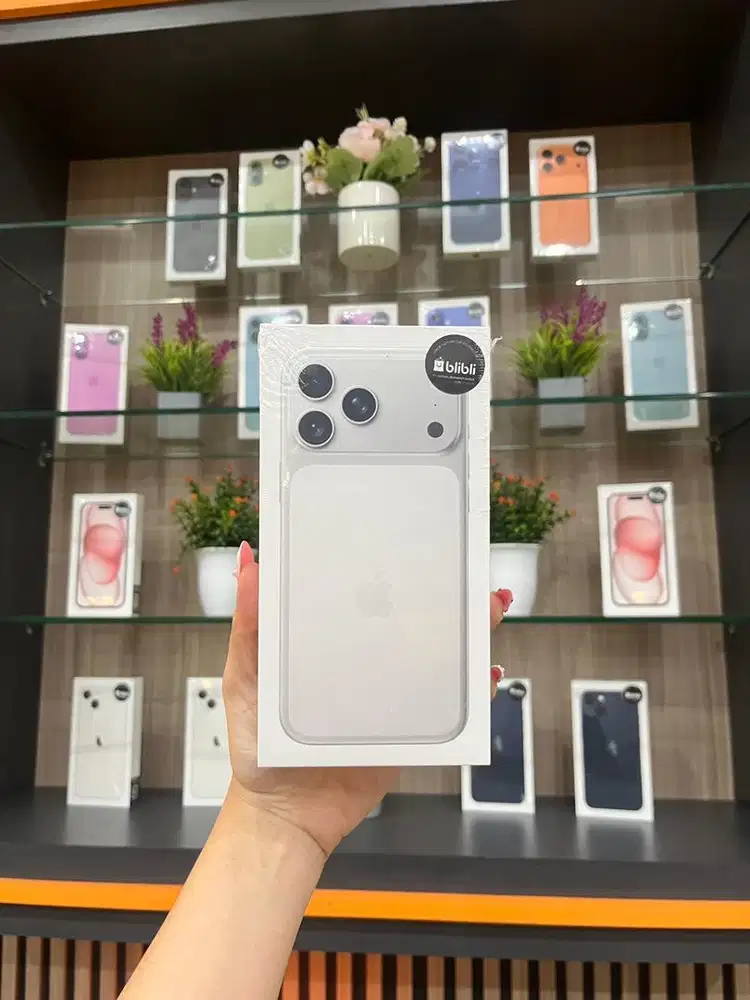 Iphone 17pm silver 256