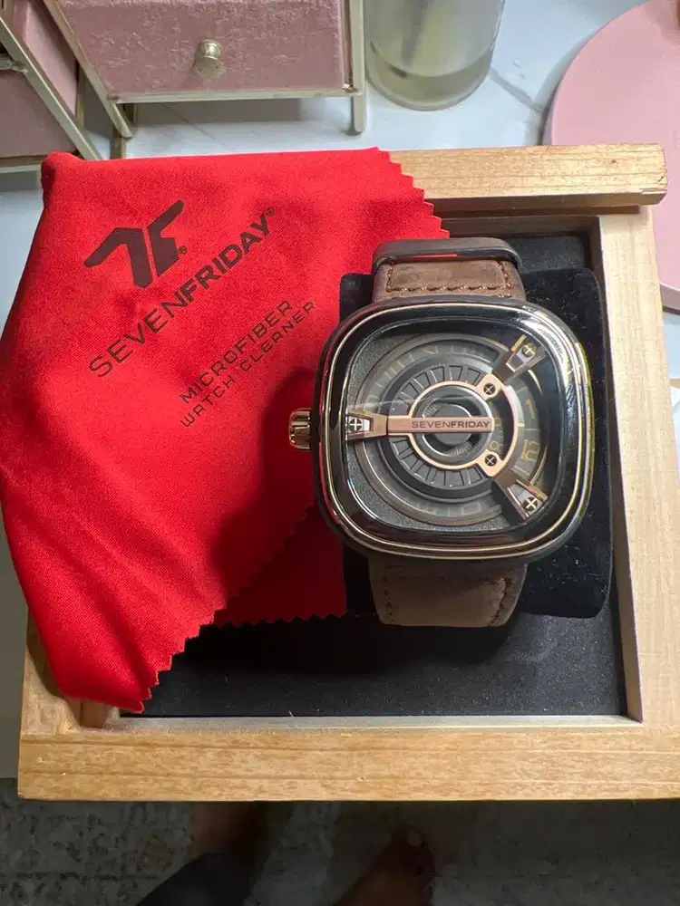 Dijual Jam Tangan Sevenfriday Original