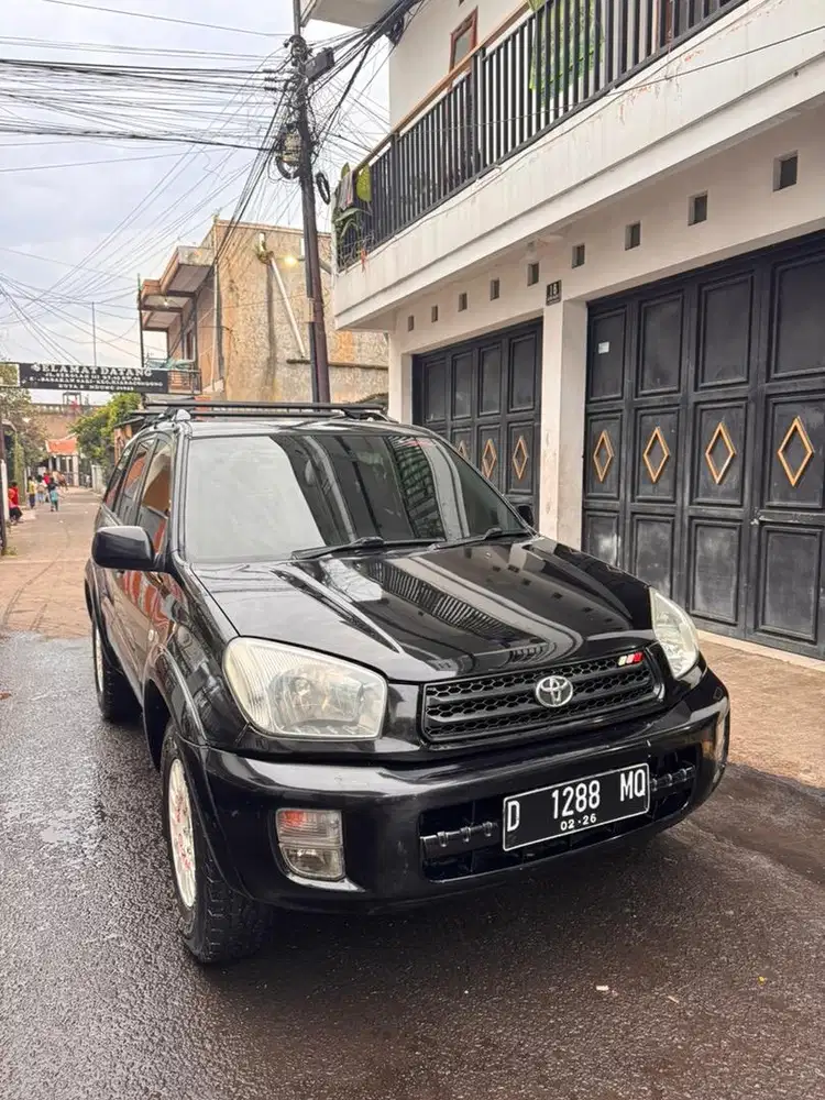Toyota rav4 matic 2003 istimewa