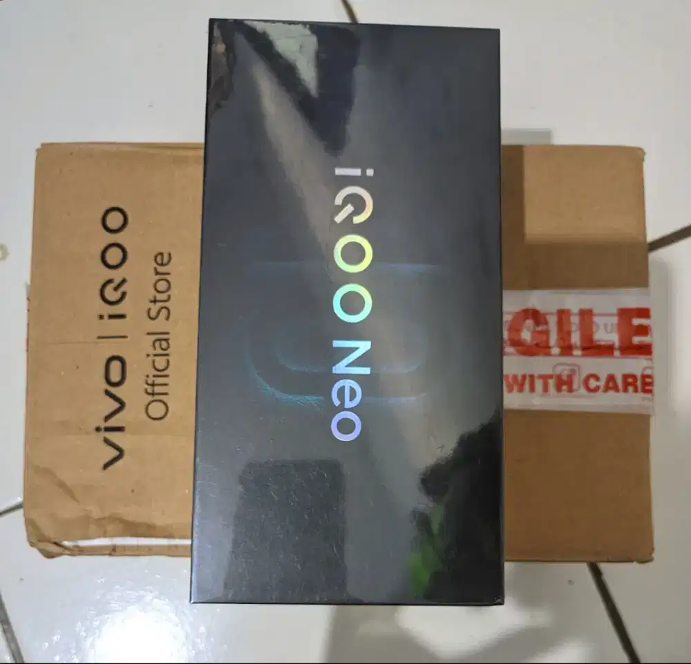 Vivo Iqoo Neo 10 12/256