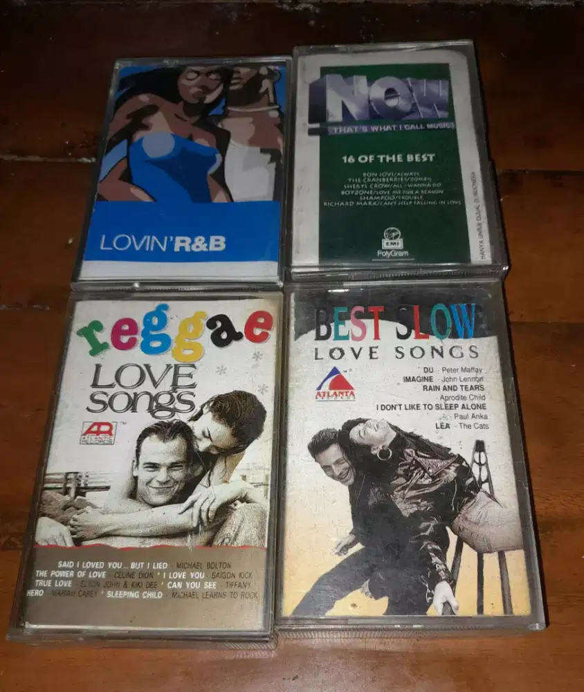 Kaset pita sepaket