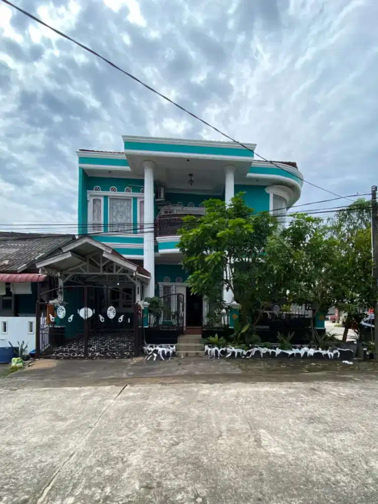 Rumah Mewah Keluarga Dijual di Batam Centre