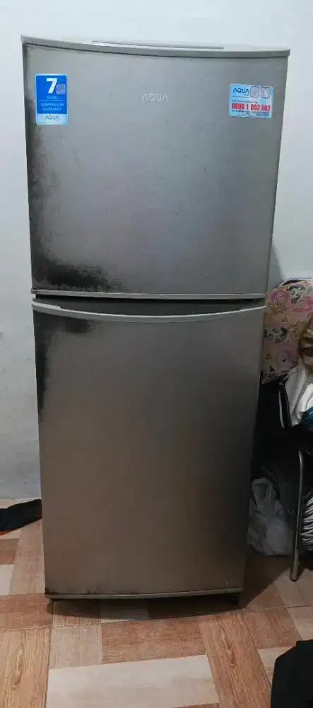Kulkas aqua 2 pintu