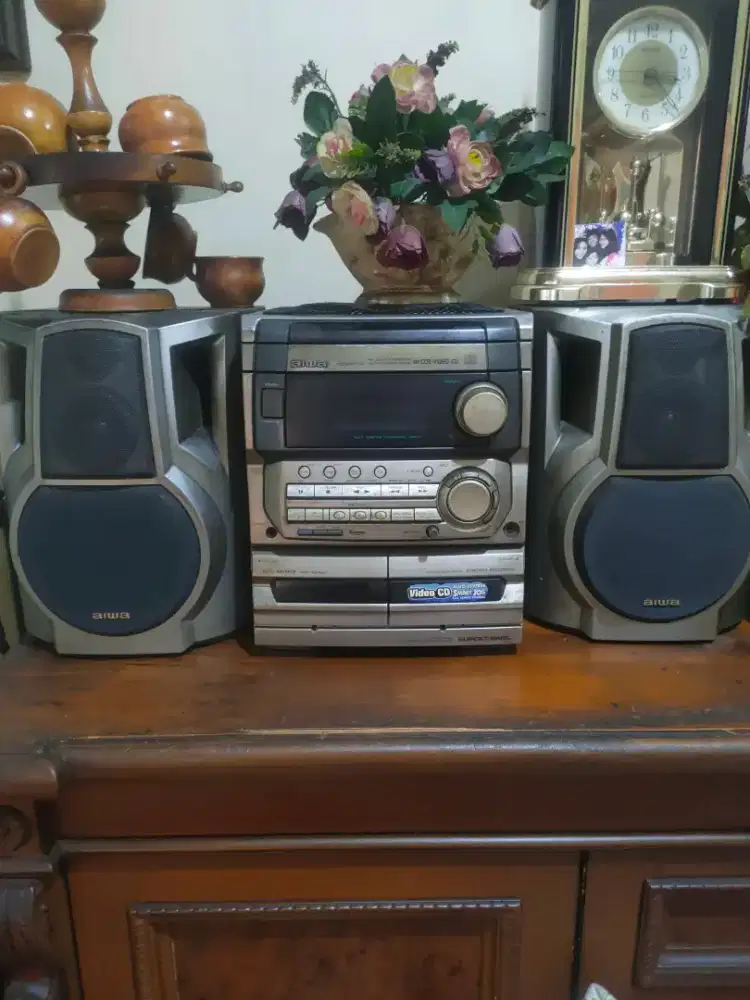 Di jual radiotape jadul