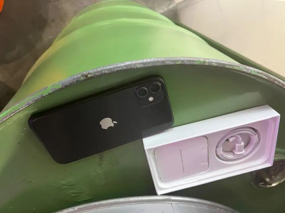 iphone 11 256gb terjamin asli LTE gan