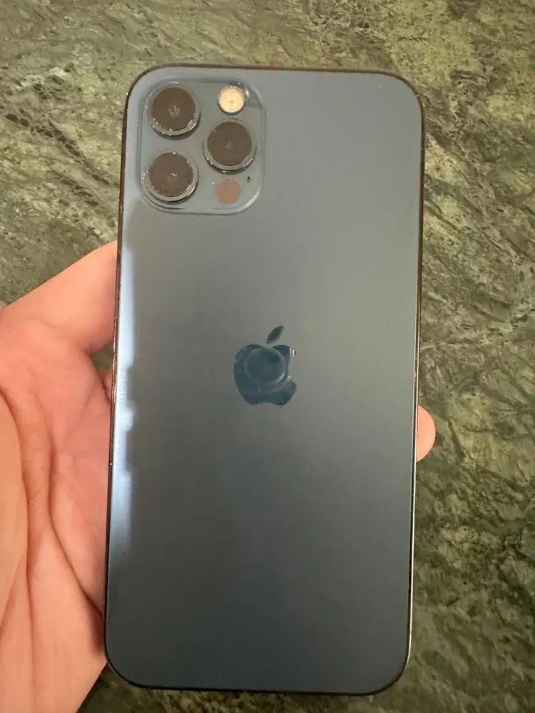 WTS IPHONE 12PRO DARK BLUE RARE CONDITION LIKE NEW! 256GB MURAHH!