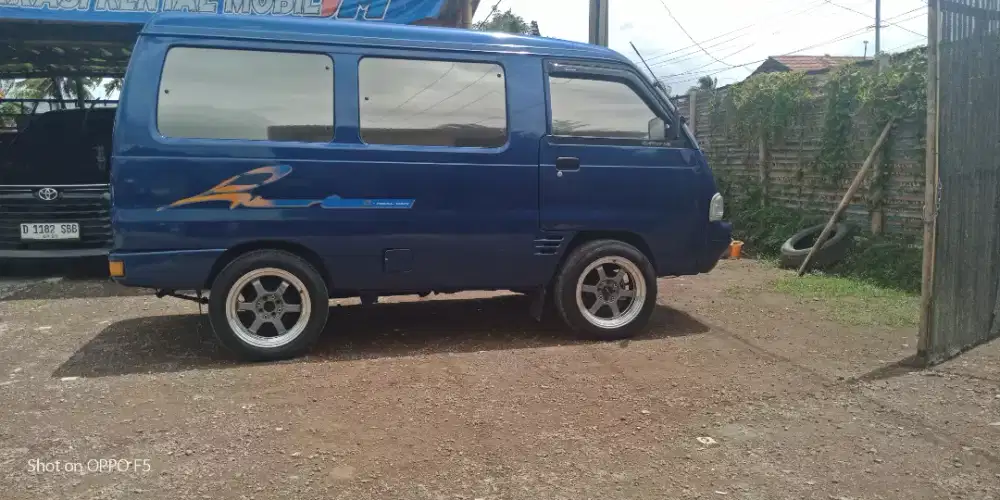 Suzuki Futura realvan 2001