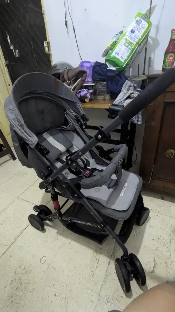 Stroller Baby Bisa Depan Belakang