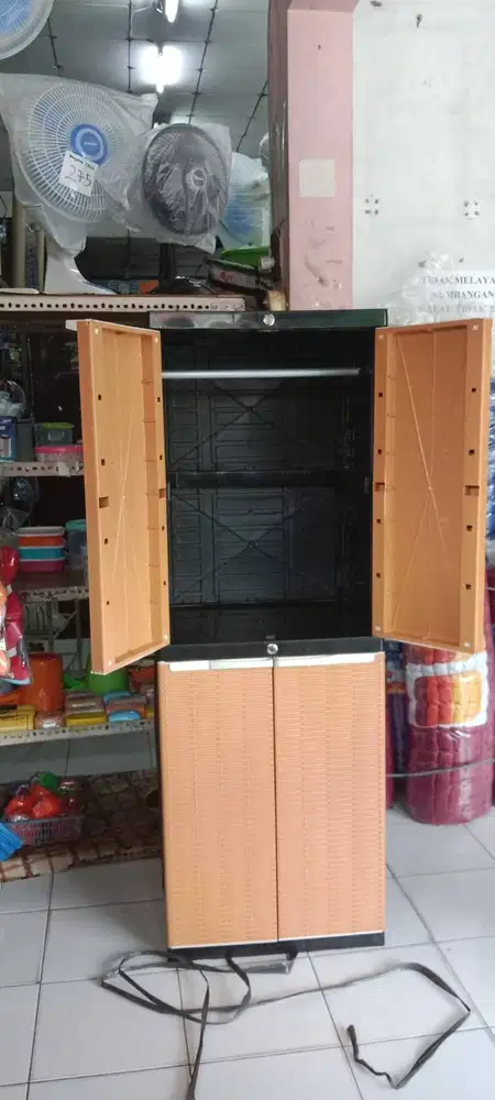 lemari plastik diva mizu Hanger susun 4