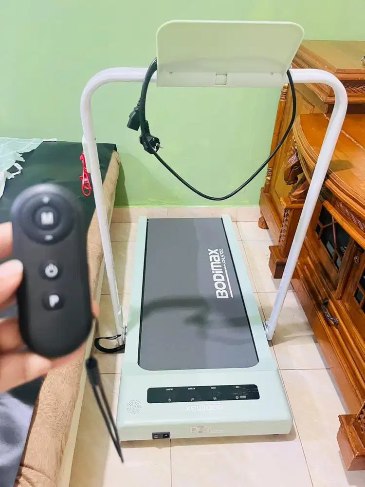 Dijual walking pad,  total pemakaian 3 bulan