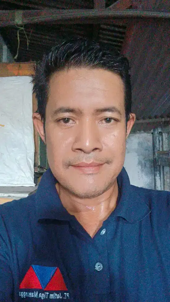 Saya mencari pekerjaan sebagai driver di Surabaya