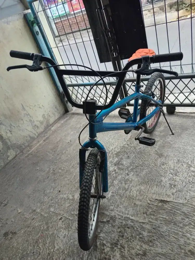 Bmx ukuran 20x175 siap goes
