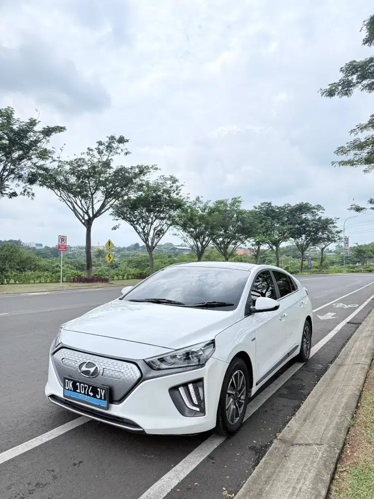 BU TERMURAH Hyundai Ioniq EV 2019 pmk 2020 Electric Kona