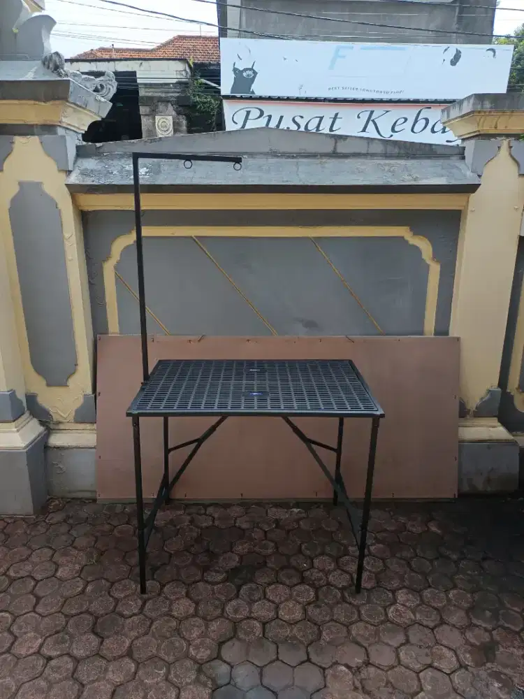 Meja groming lipat anjing