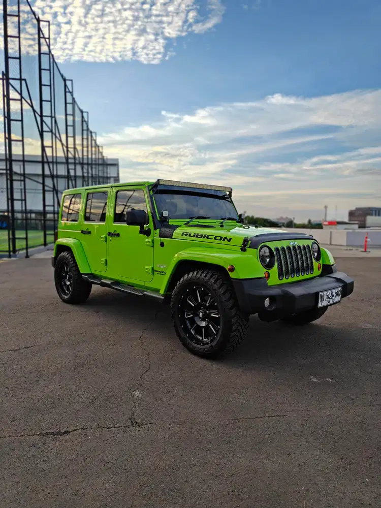 Jeep Wrangler Sahara 2013 Bensin