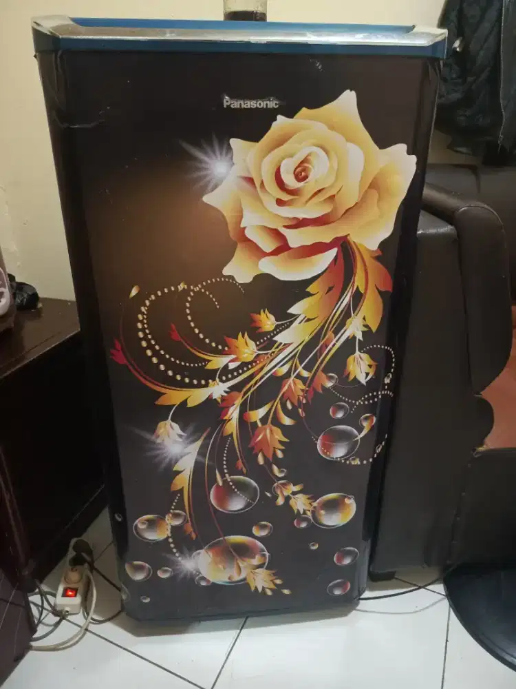 Kulkas merk panasonic orsinilan normal
