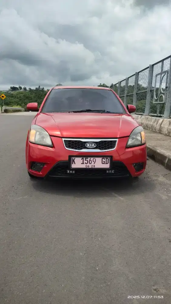Kia rio tahun 2010