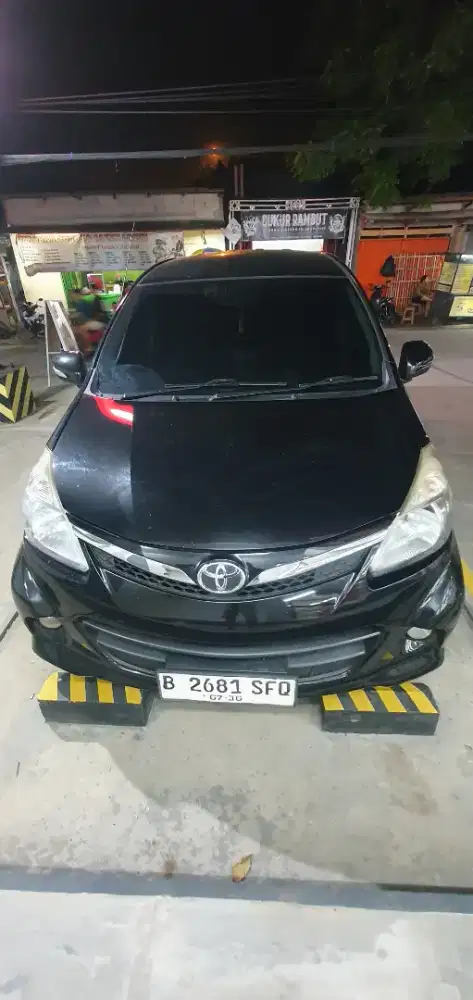 Avanza Veloz 1.5 AT 2015