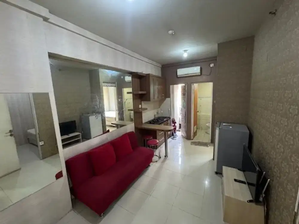 SEWA Apartemen Grand Emerald tipe 2 Kamar furnished Bersih Lantai 9