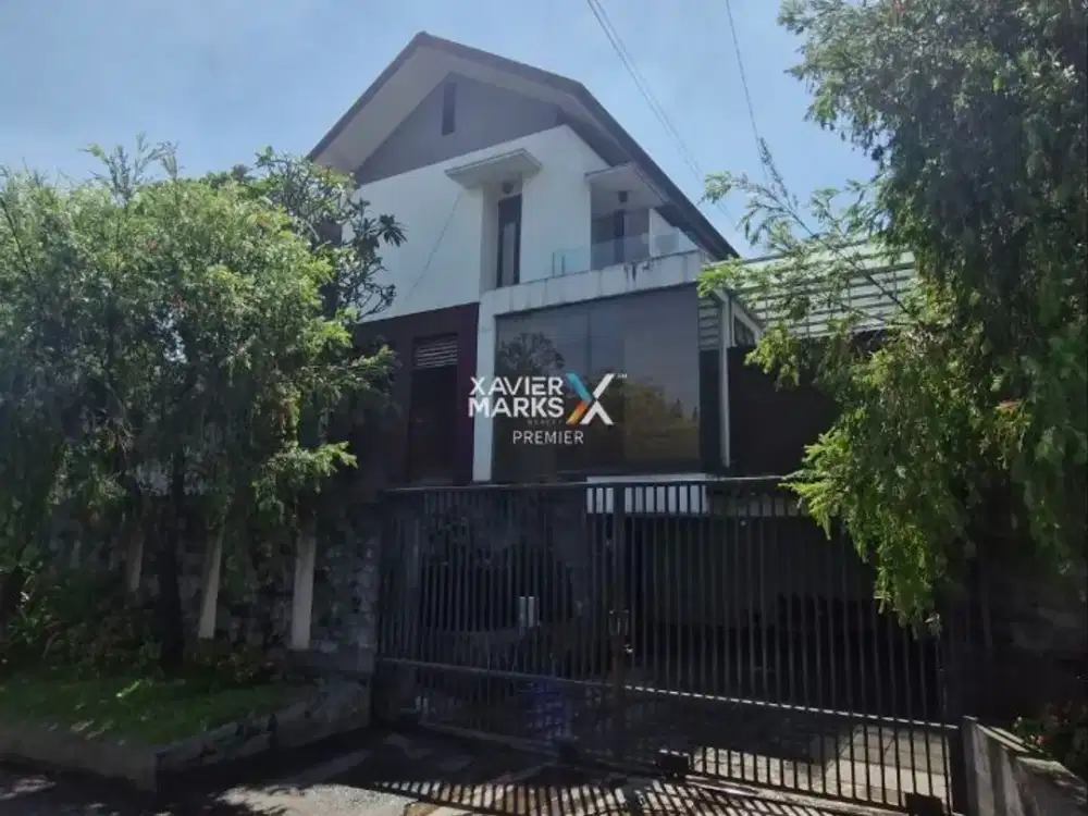 Rumah Modern Konsep Resort di Puncak Dieng Malang