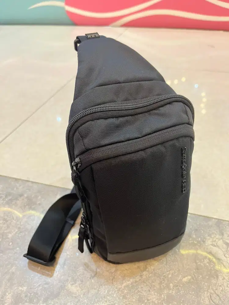 Tas sling bag samsonite original