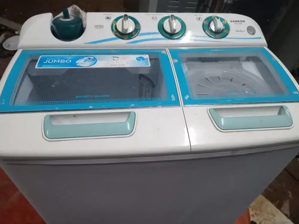 Di jual mesin cuci sanken 2 tabung,normal siap pakai