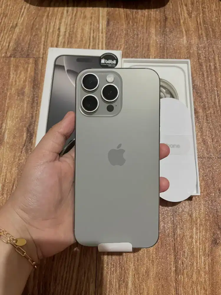 IPHONE 16 PRO MAX 512GB FULLSET MULUS LIKE NEW NOMINUS ON IBOX