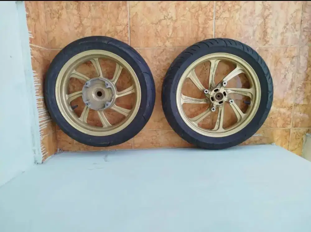 Velg pcx 150 cbs ori