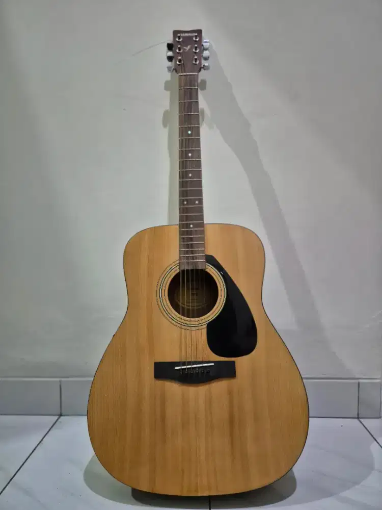 Jual Gitar Akustik Yamaha F310